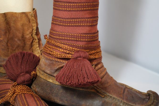 Hovedbilde Vuoddat/Herrebånd - Brun